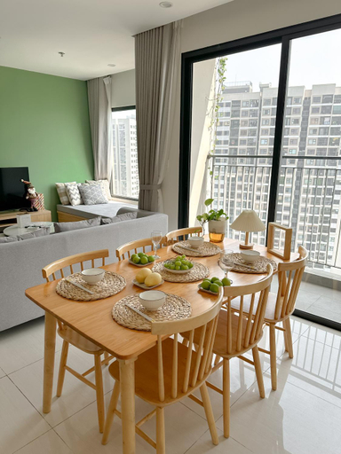 Dining Room 15