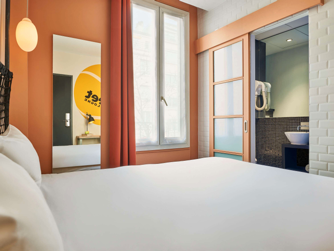 Greet Hotel Boulogne Billancourt Paris - Tap to explore photos