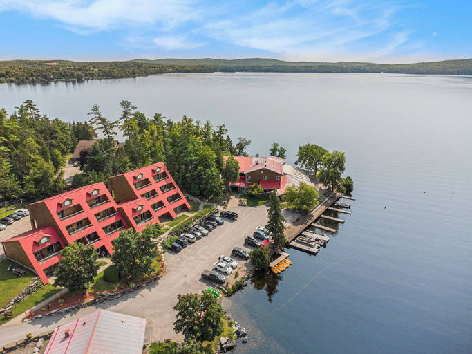 Exterior & Views 2, Calabogie Lodge, Renfrew