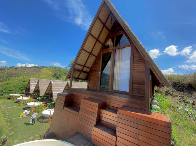 Exterior & Views 26