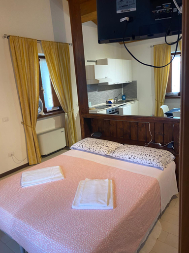 Bedroom 3, Colle Sul Lago, Macerata