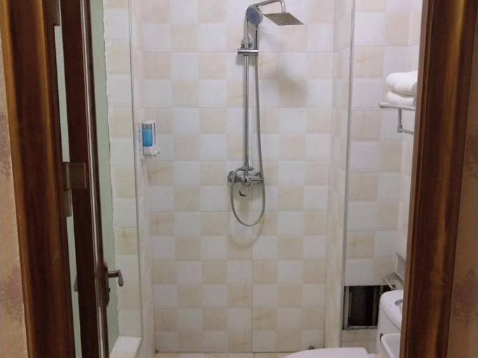 Bathroom, JUN Hotels Hebei Baoding Rongheng Jintai West Road, Baoding