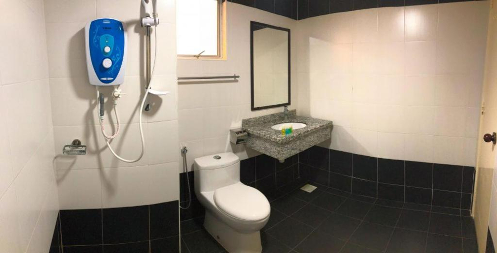 Bathroom 8