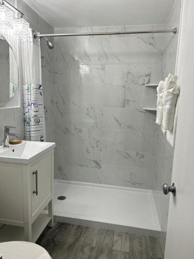 Bathroom 3, Mariner Motel, Barnstable