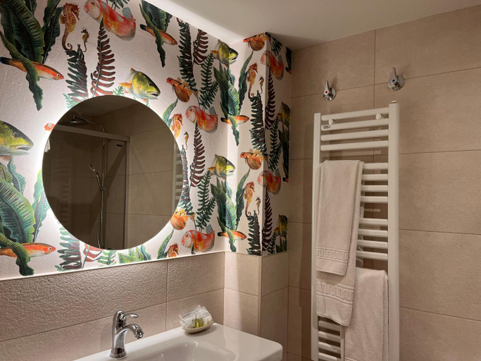 Bathroom 3, Posada de Villacarriedo, Cantabria