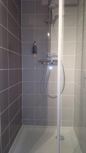 Bathroom 3, Hotel Restaurant Carpe Diem CLIMATISE, Ain