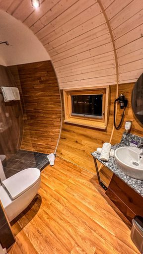 Bathroom 6