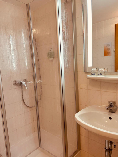 Bathroom 4