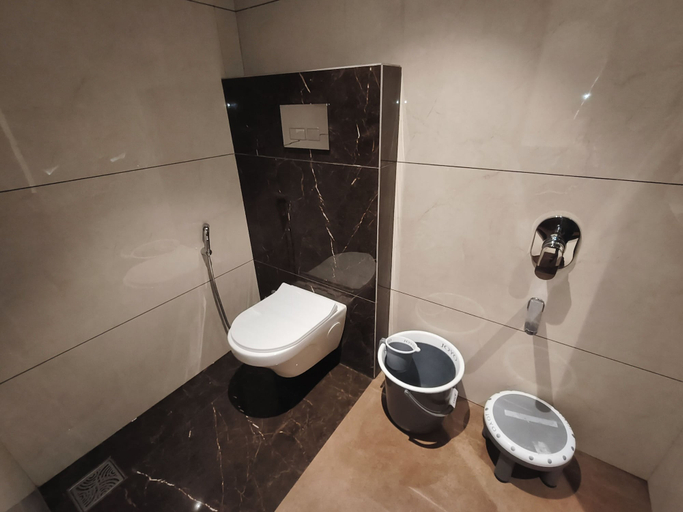 Bathroom 3, Hotel Nakshatra Residency, Thane