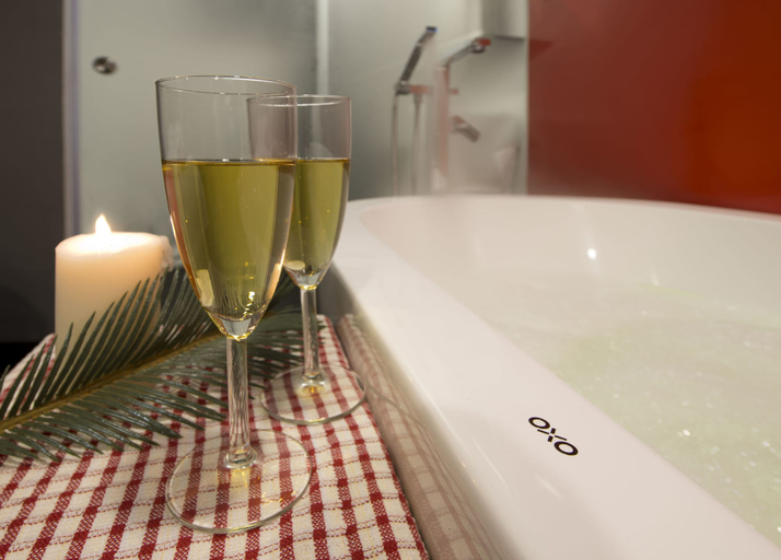 Bathroom 26
