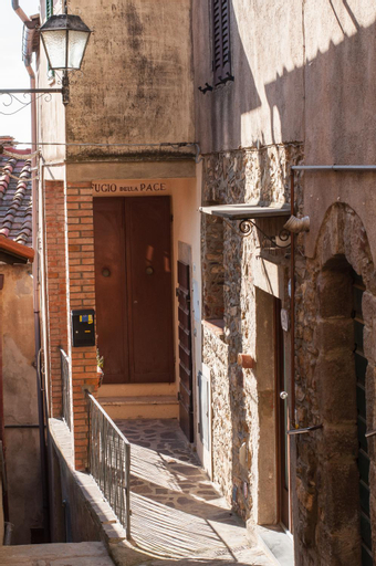 Castle Holiday Home, Livorno