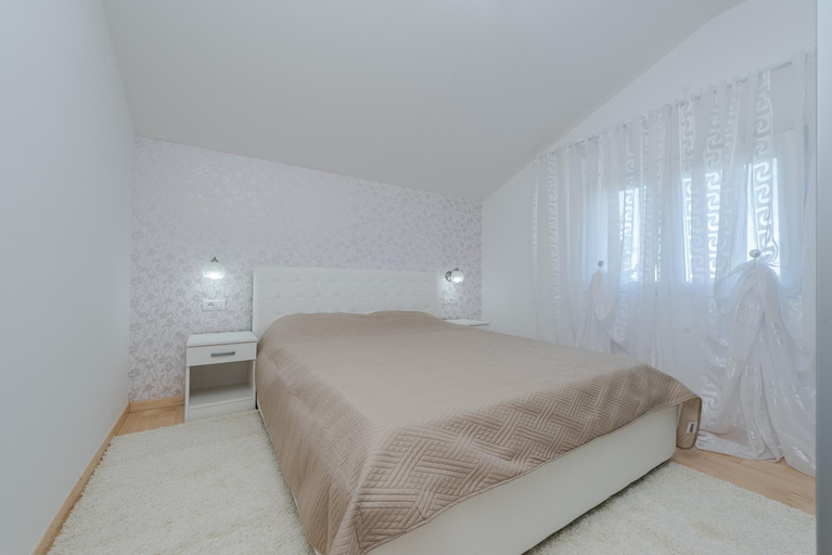 Others 4, Four bedroom holiday home Horizon, Zadar