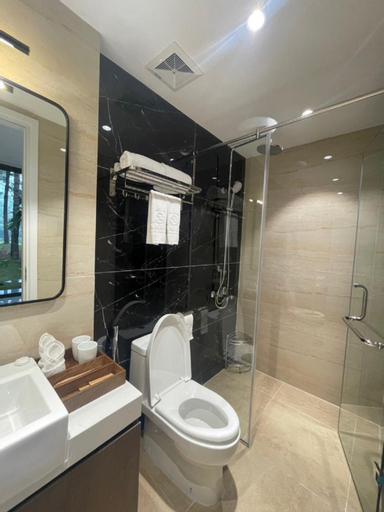 Bathroom 4