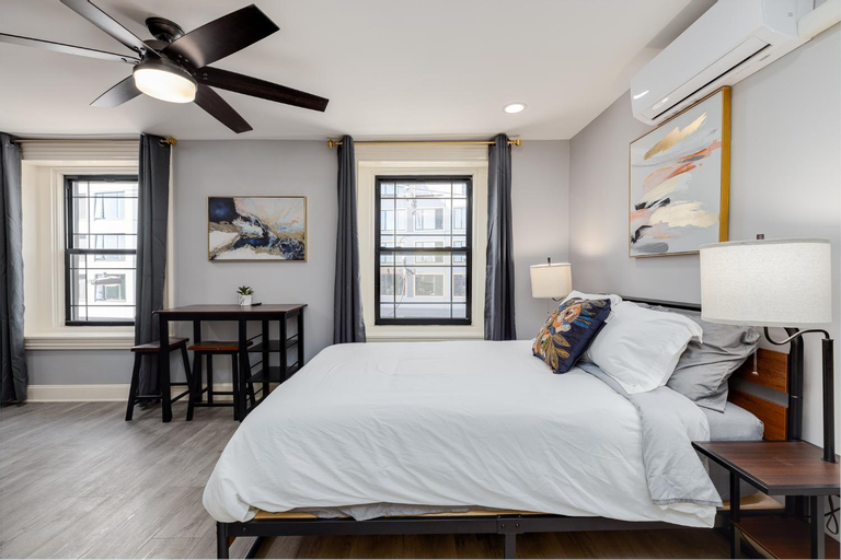 Bedroom 27
