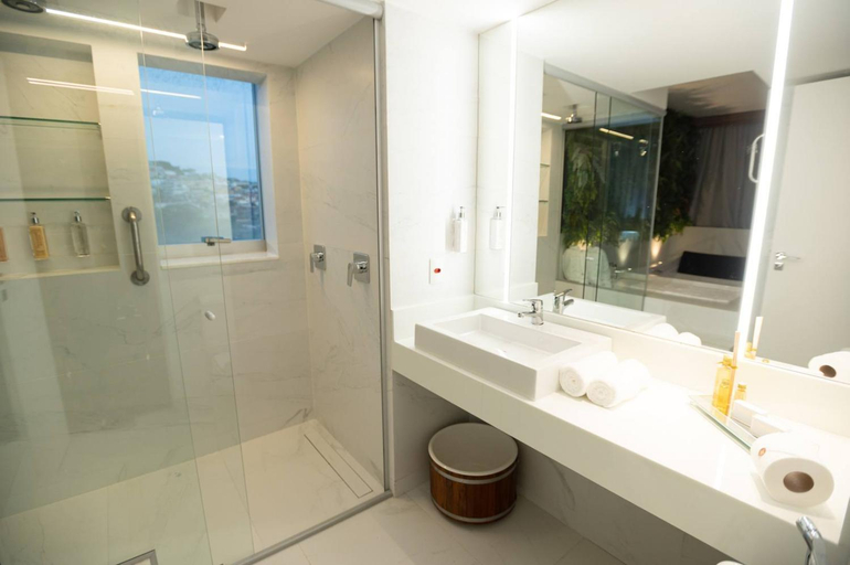 Bathroom 8