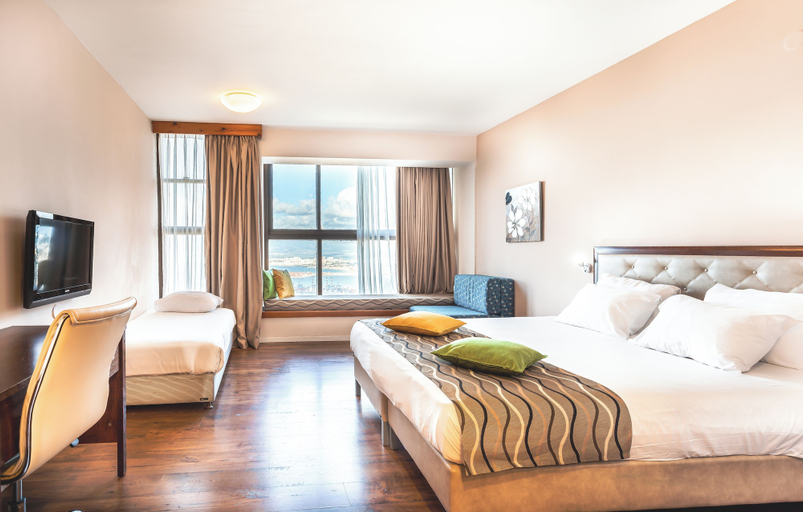 Bedroom 2, Nof Hotel