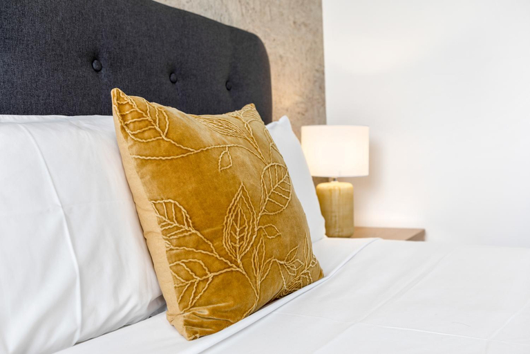 Bedroom 12
