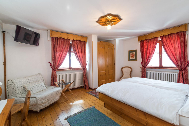 Bedroom 3, Valgranda Wellness & Spa Hotel, Belluno
