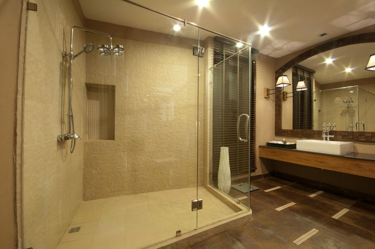 Bathroom 4, Montis Resort, Pai