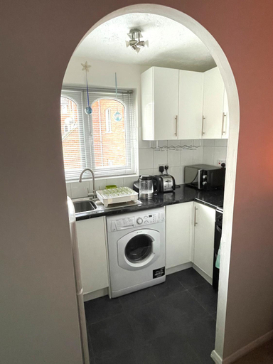 Others 5, Beautiful Peaceful Studio Flat, Essex