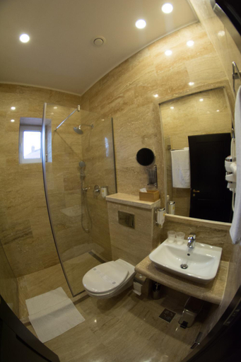 Bathroom 2, Casa Branga, Deva