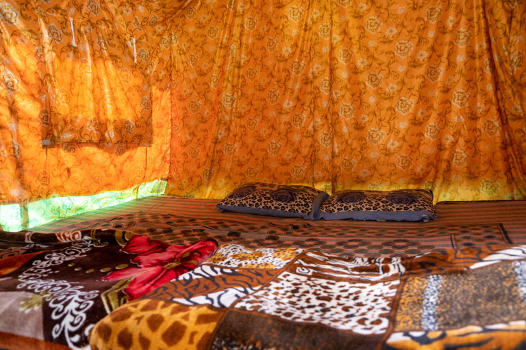 Bedroom, Kheerganga Hike Camps, Kullu