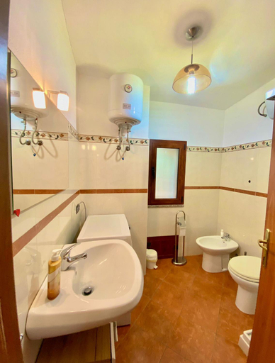 Bathroom, casa vacanze Ogliastra, Ogliastra