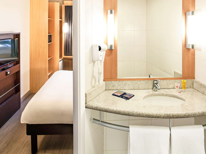 Bathroom 4, Novotel RJ Parque Olimpico, Rio de Janeiro