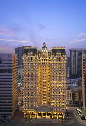 Exterior & Views 18