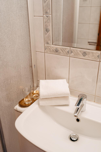 Bathroom 2, Hotel Greif, Völkermarkt