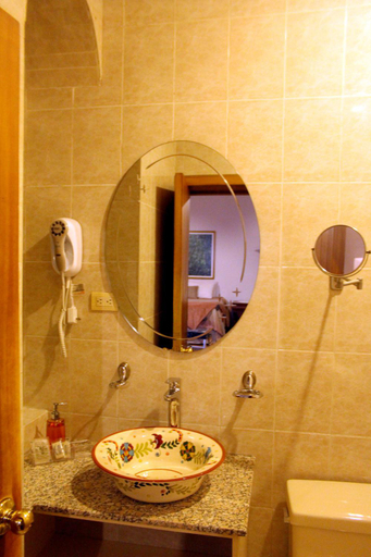 Bathroom 5, Hotel La Casona, Cuenca