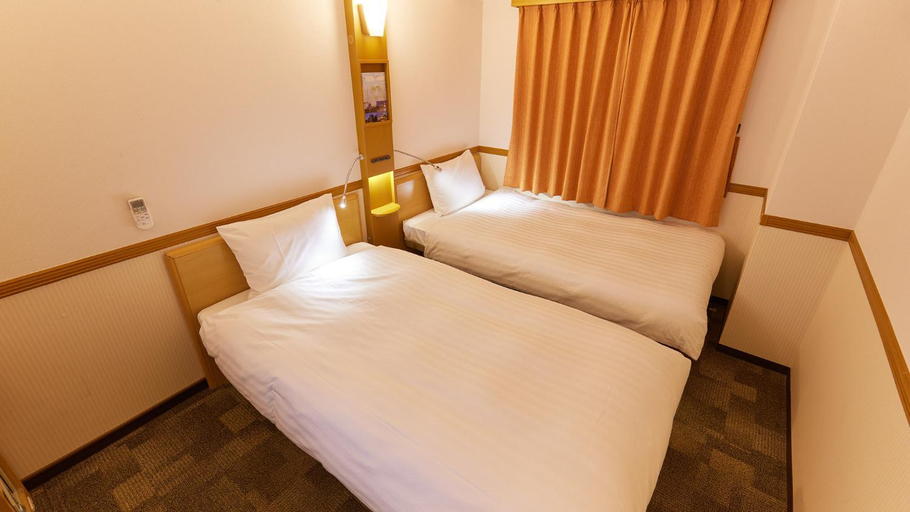 Bedroom 25