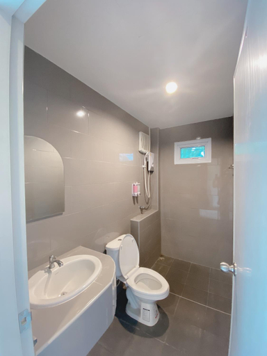 Bathroom 4, Maze Pool Villa Resort, Mueang Kamphaeng Phet