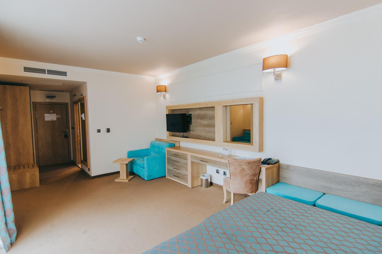 Bedroom 3, Tiara Beach - All Inclusive, Nesebar