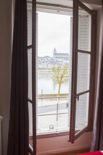 Others 5, Le Pavillon, Loir-et-Cher