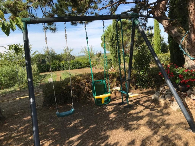 Others 5, Gite Le Moulin 3 etoiles 15 personnes 6 chambres, Lot