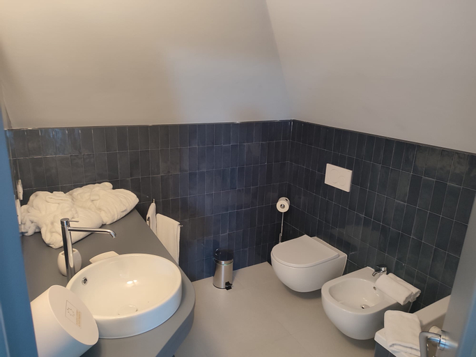 Bathroom 3