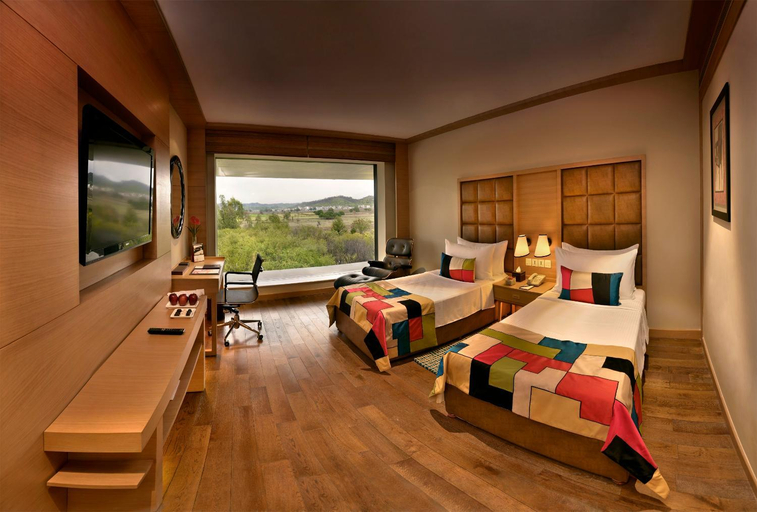Bedroom 3, The LaLiT Chandigarh Hotel, Panchkula