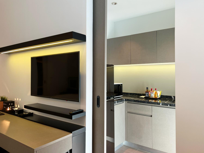 Dining Room 15