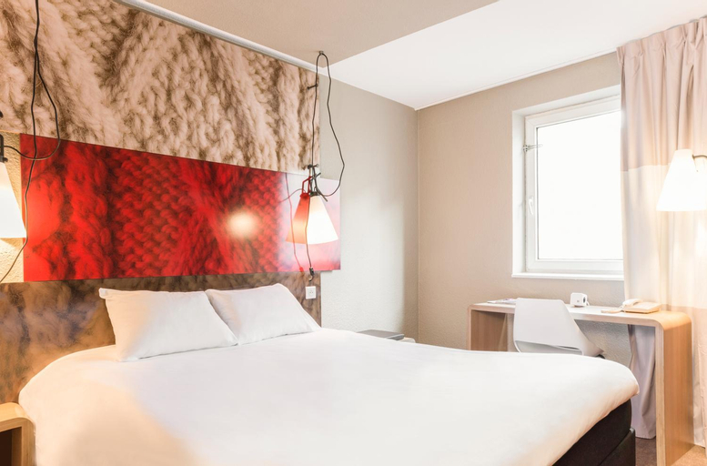 Bedroom 8