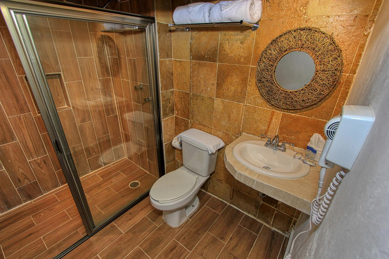 Bathroom 4, Hotel San Marcos, San Cristóbal de las Casas