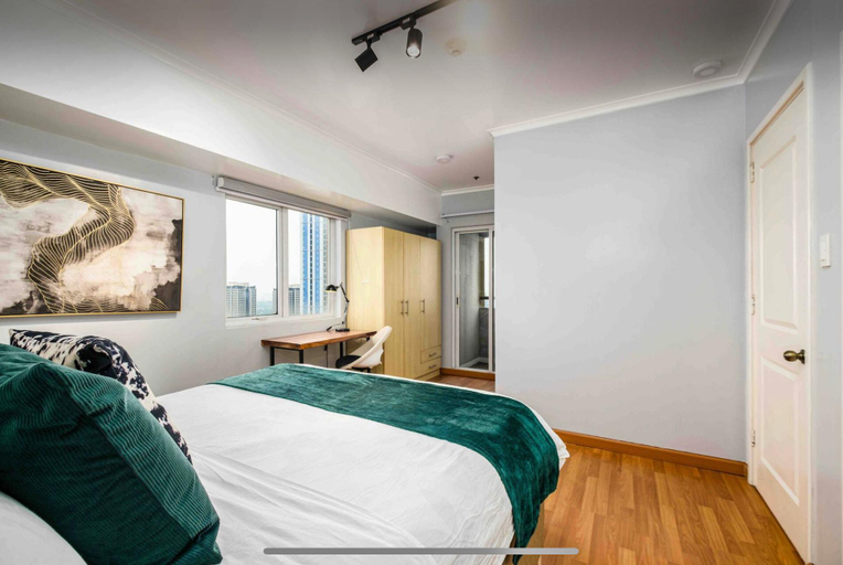 Bedroom 2, South of Market - 2BR w/ Balcony - BGC Center, Taguig