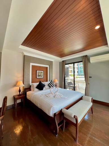 Bedroom 12