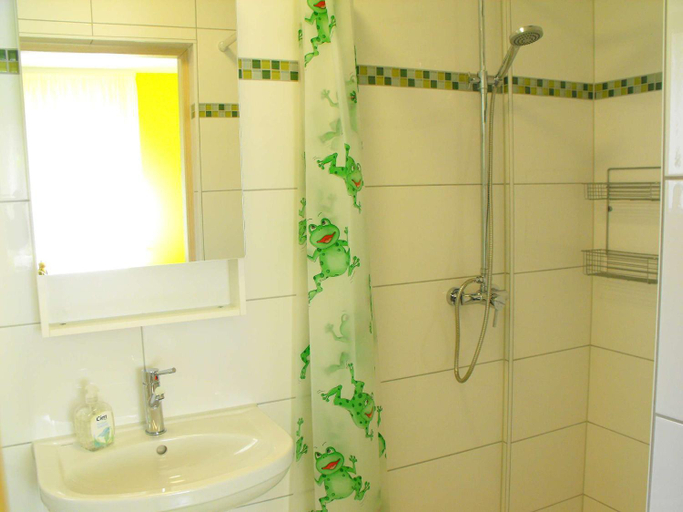 Others 2, Pension Froschprinz, Offenbach