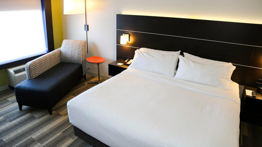 Bedroom 15