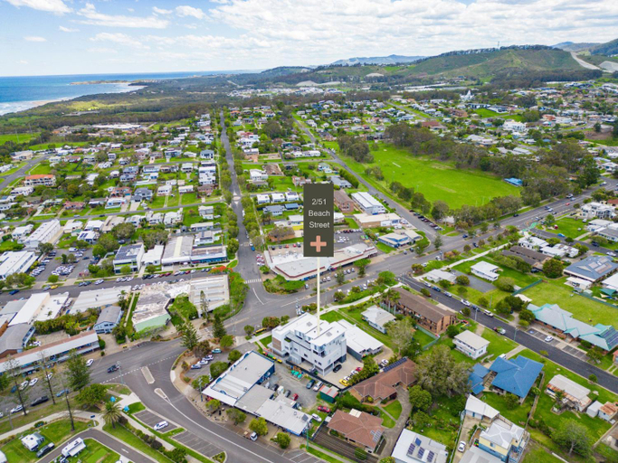 Exterior & Views, Woolgoolga Executive Apartment, Coffs Harbour - Pt B