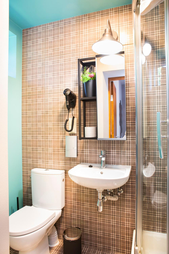 Bathroom, Kurshi Hotel & Spa, Riga