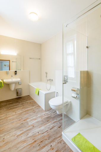 Bathroom 5, Altstadt-Hotel, Amberg