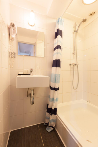 Bathroom 2, The Townhouse Hotel, Amsterdam
