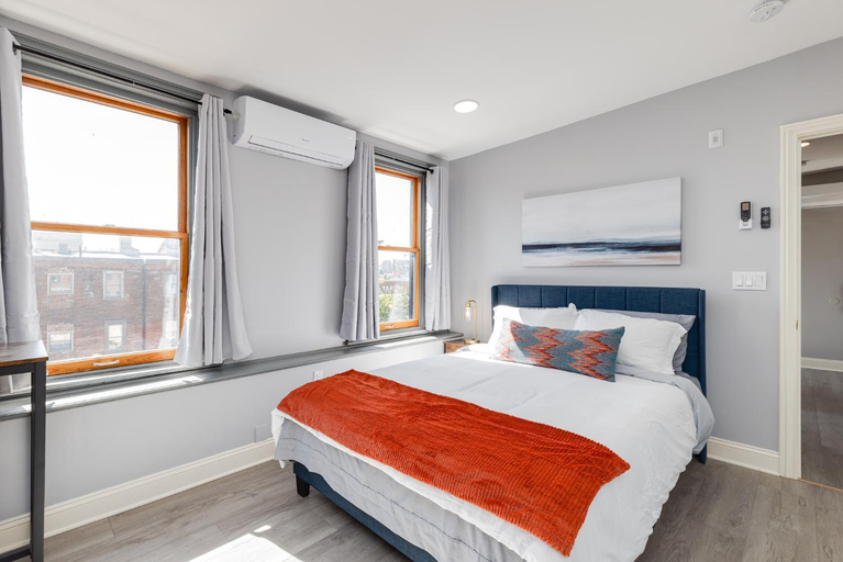 Bedroom 18